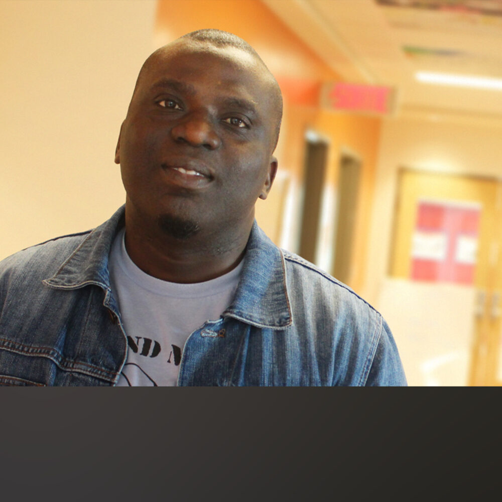 Elom Akpo, Directeur de l’école Tarsakallak à Aupaluk